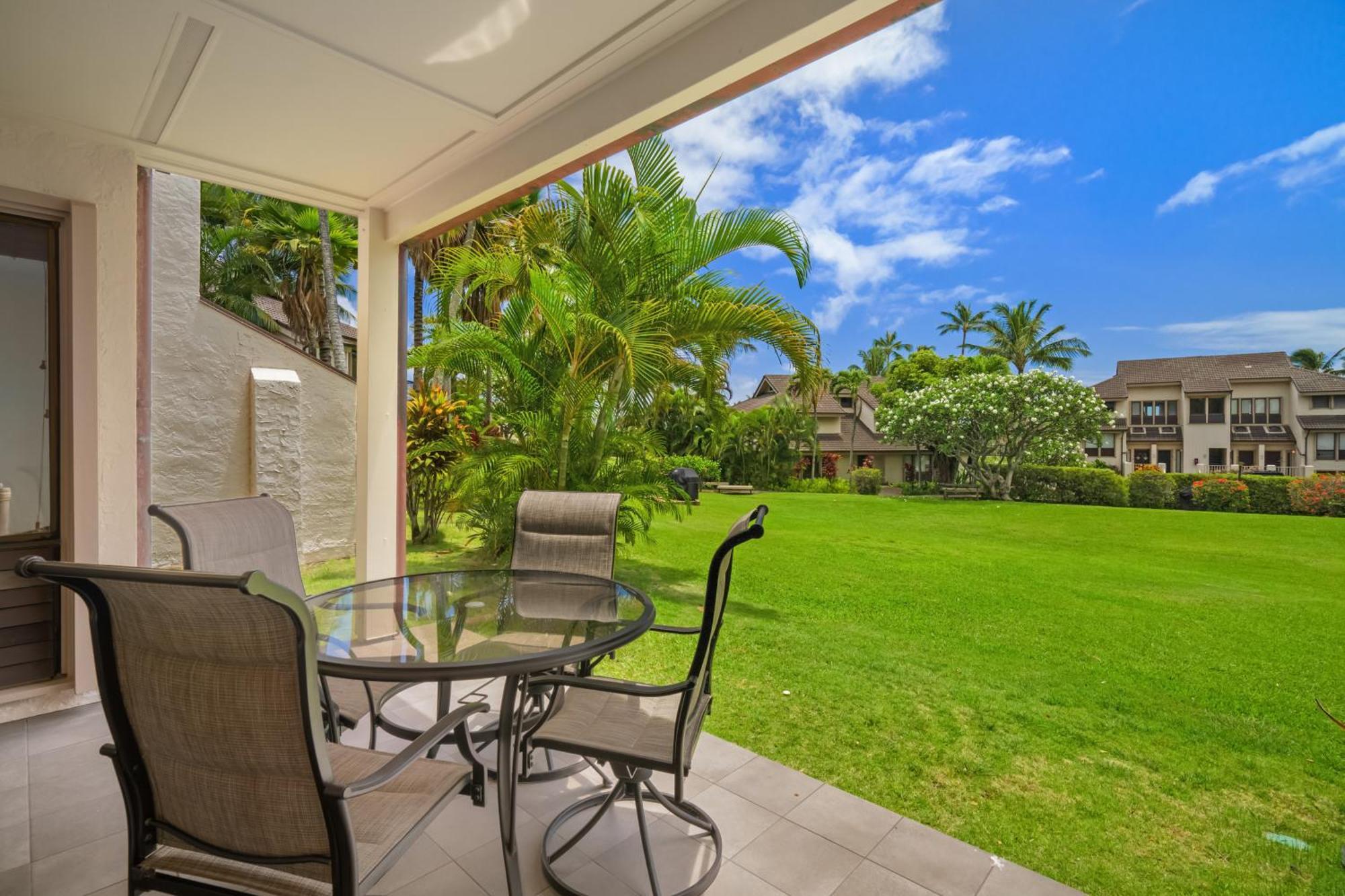 1br 1ba Kahala Tropical Dream, Pool, Garden View 513 Holiday home